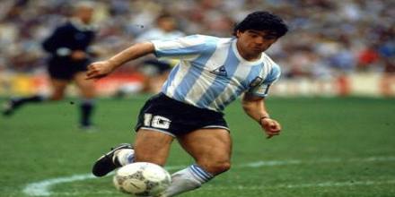 Реферат: Diego Maradona Soccer Superstar Essay Research Paper