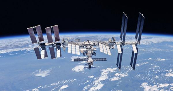 Russia Blows Up Satellite, Causing ISS Astronauts to Shelter from Debris